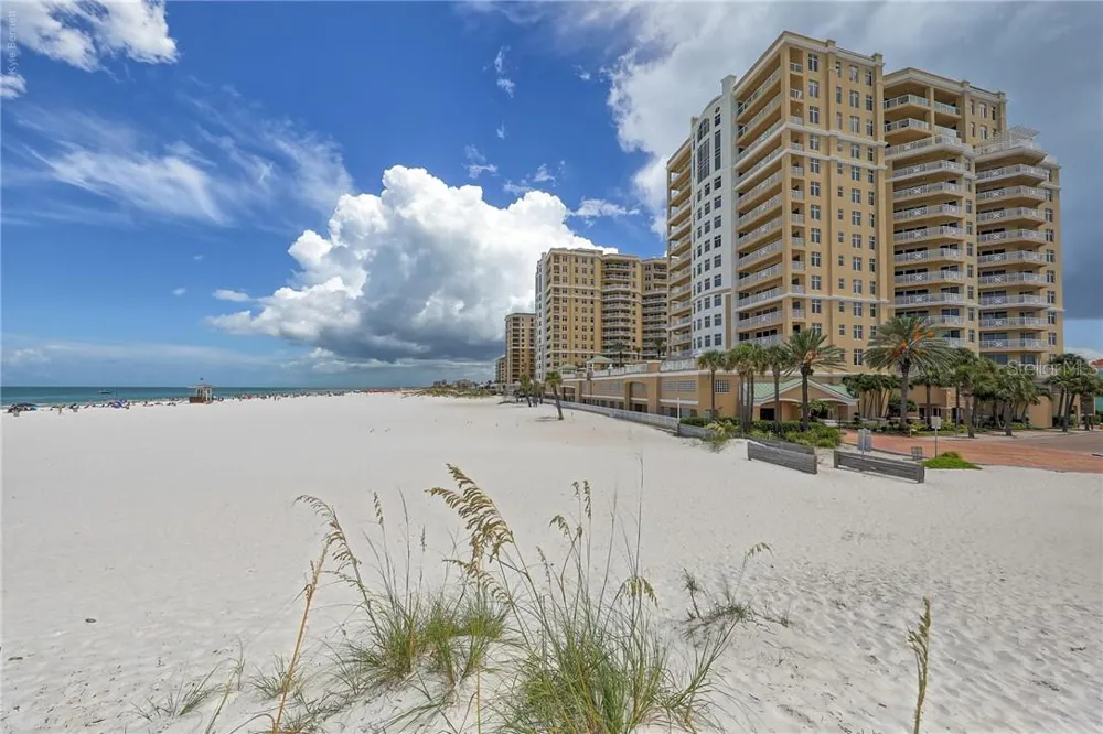 10 PAPAYA STREET #305 Clearwater Beach, FL 33767