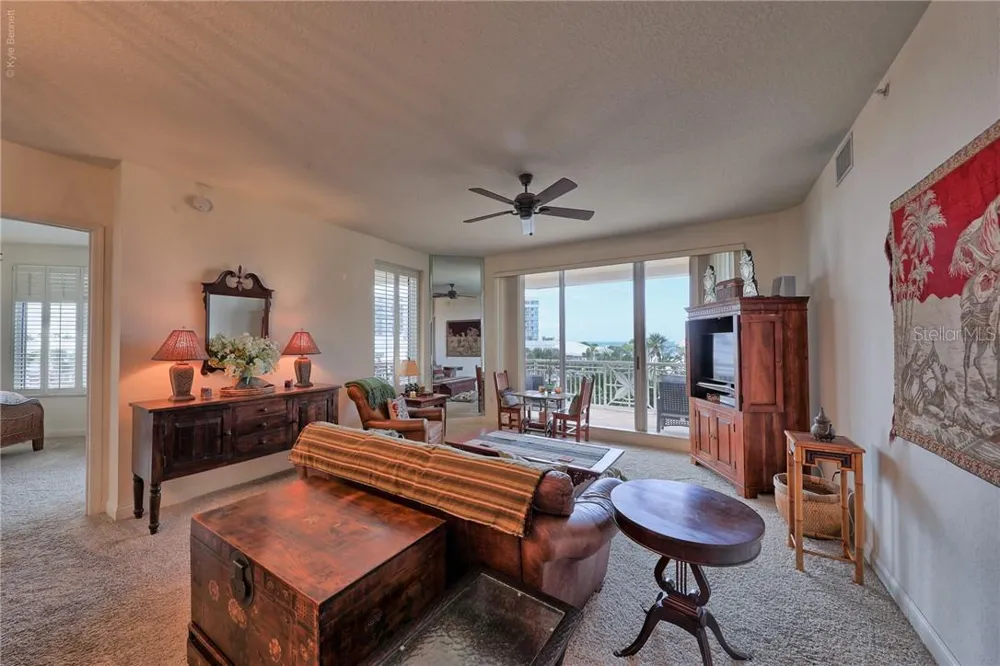 10 PAPAYA STREET #305 Clearwater Beach, FL 33767