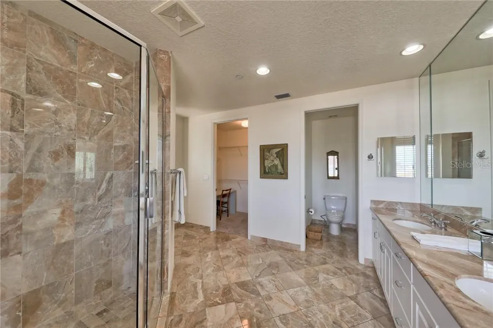 10 PAPAYA STREET #305 Clearwater Beach, FL 33767