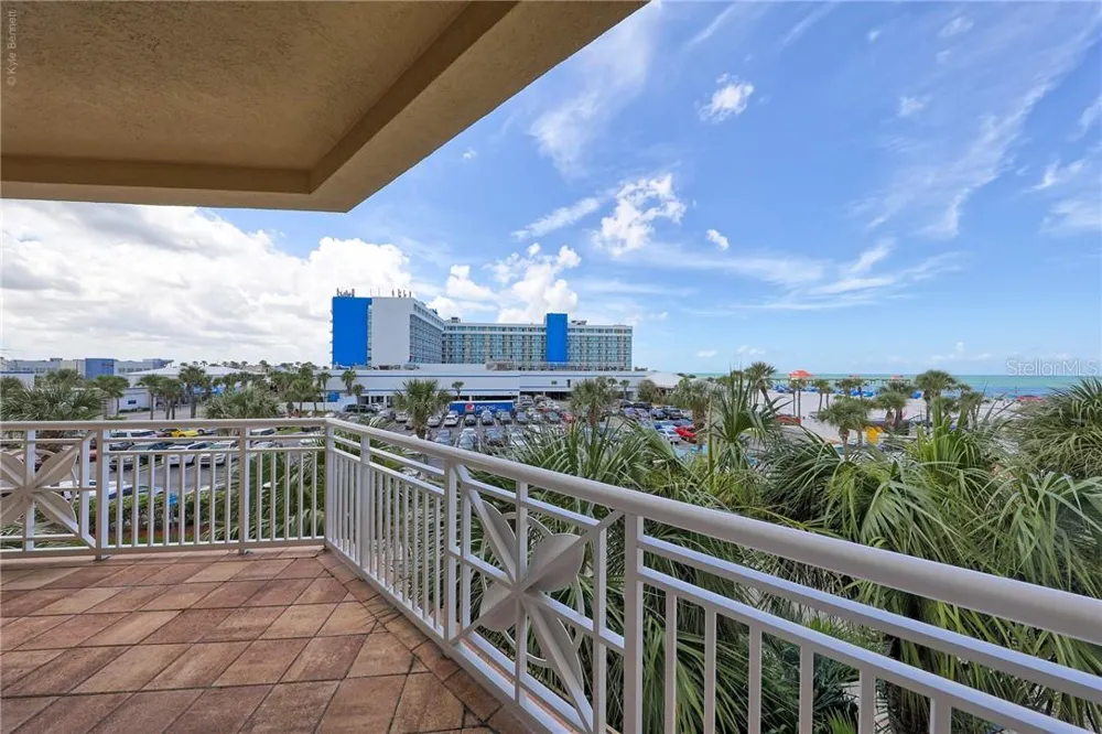 10 PAPAYA STREET #305 Clearwater Beach, FL 33767