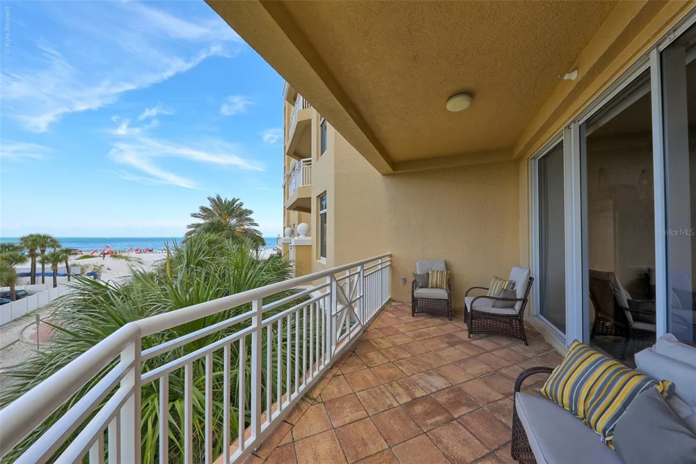10 PAPAYA STREET #305 Clearwater Beach, FL 33767