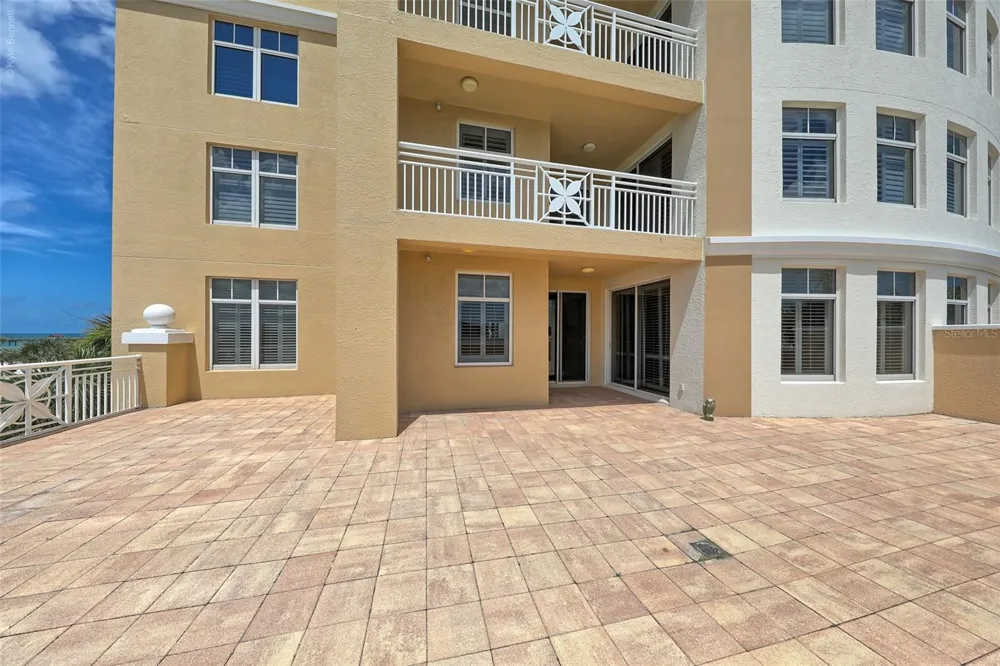 10 PAPAYA STREET #305 Clearwater Beach, FL 33767