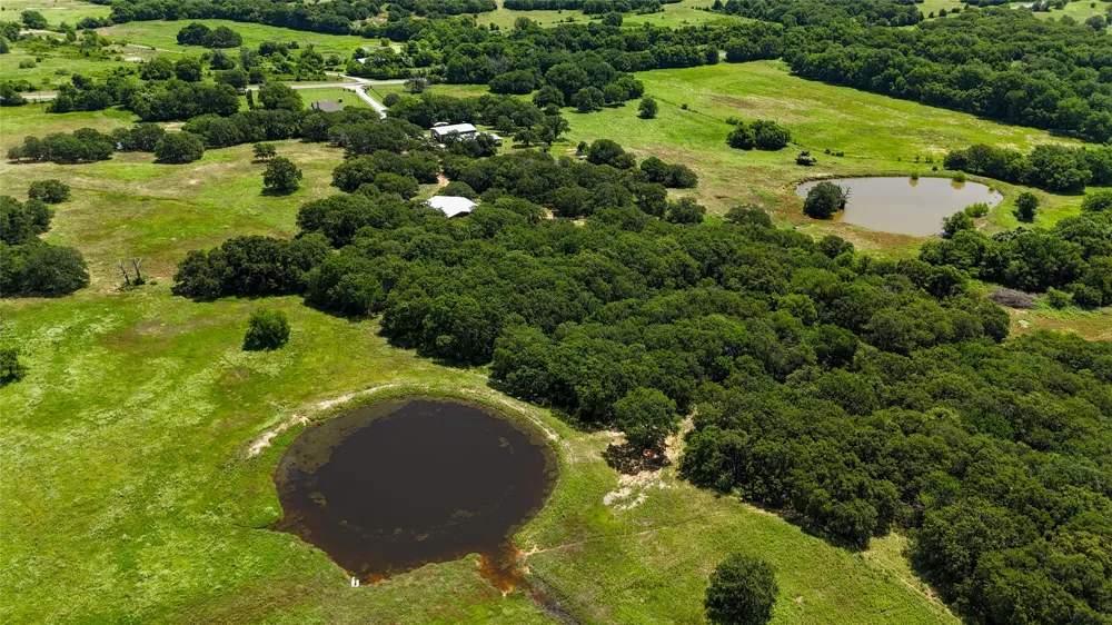11471 FM 455 Forestburg, TX 76239