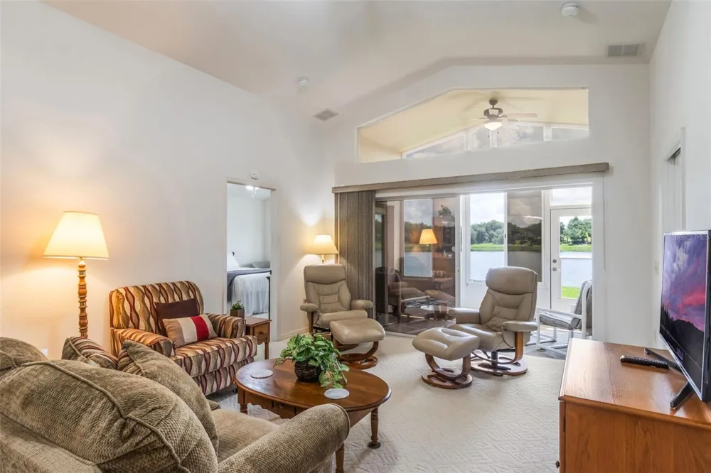 464 LAKE SUZANNE DRIVE Lake Wales, FL 33859
