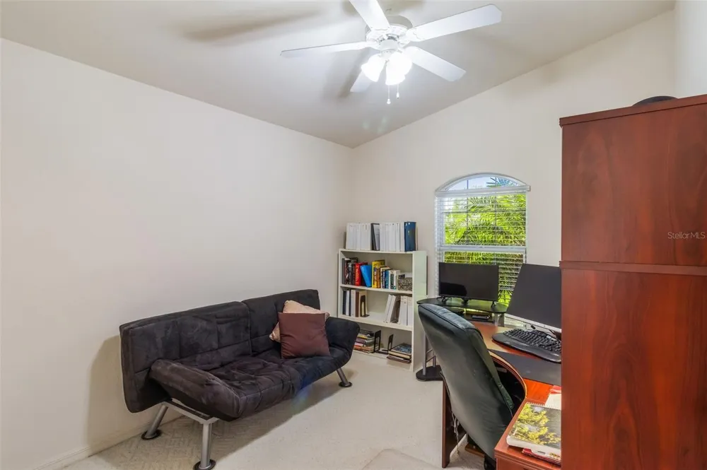 464 LAKE SUZANNE DRIVE Lake Wales, FL 33859