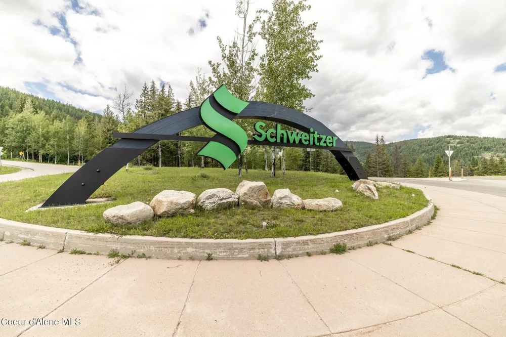 124 Village Lane ## 318 Sandpoint, ID 83864