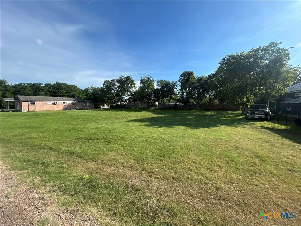 Rogers Street McGregor, TX 76657