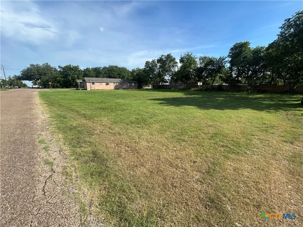 Rogers Street McGregor, TX 76657