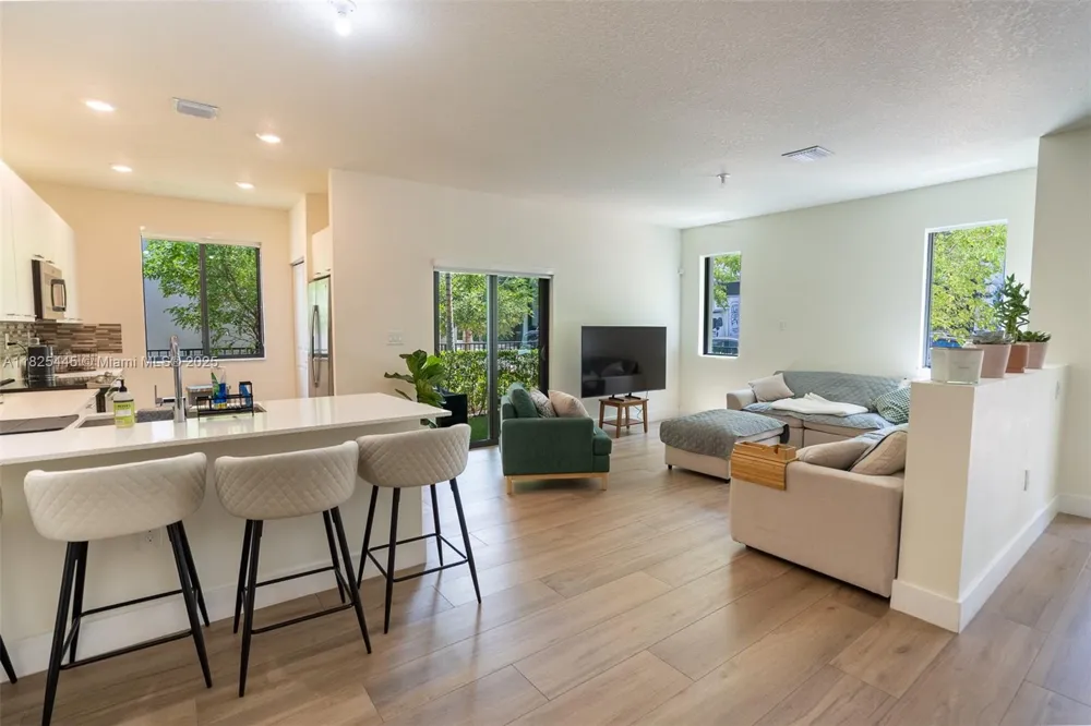 4269 NW 83rd Path Doral, FL 33166