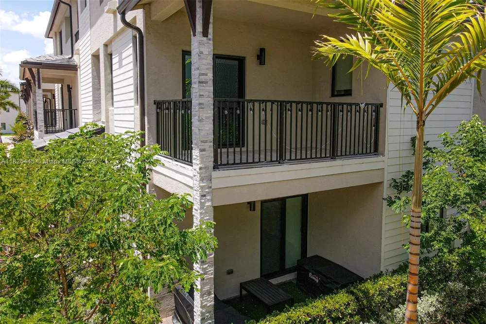 4269 NW 83rd Path Doral, FL 33166