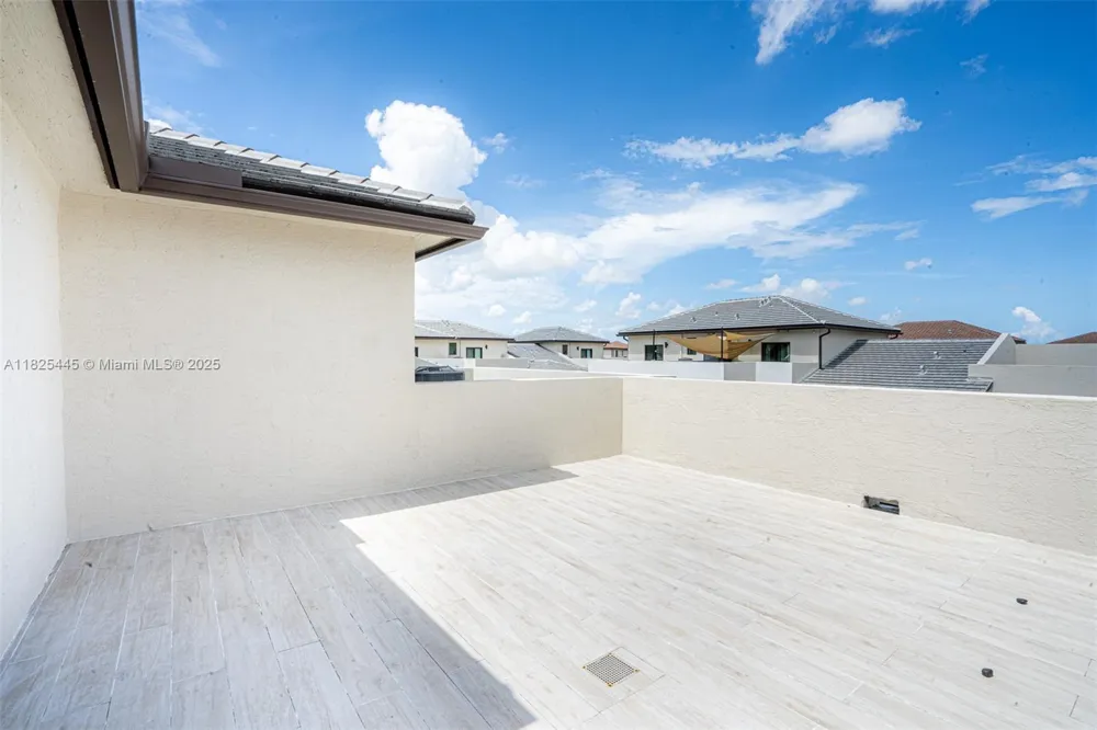 4269 NW 83rd Path Doral, FL 33166