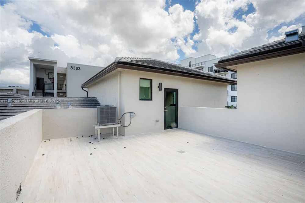 4269 NW 83rd Path Doral, FL 33166