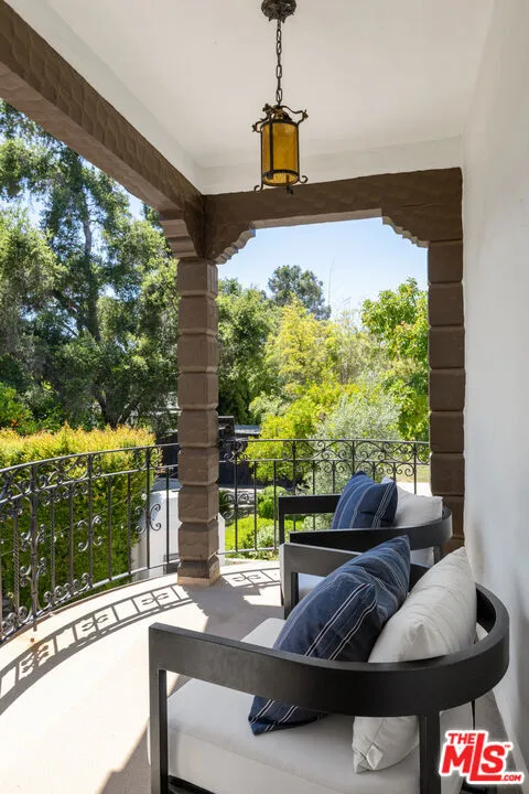 205 S Lomita Avenue Ojai, CA 93023