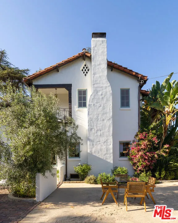 205 S Lomita Avenue Ojai, CA 93023