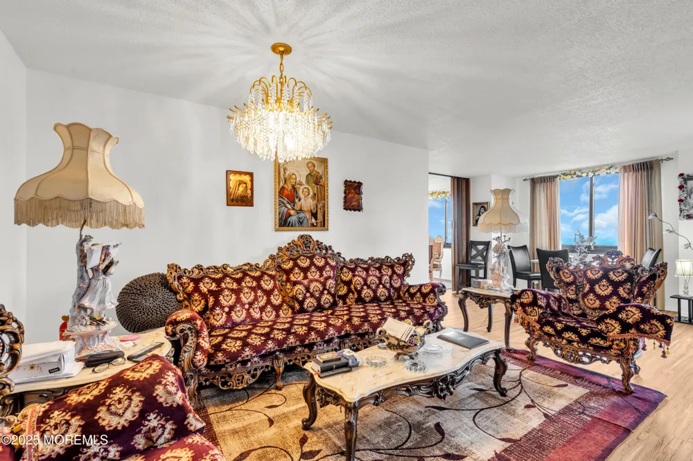 2508 Harmon Cove Tower Secaucus, NJ 07094