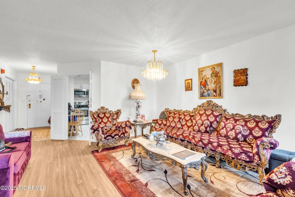 2508 Harmon Cove Tower Secaucus, NJ 07094