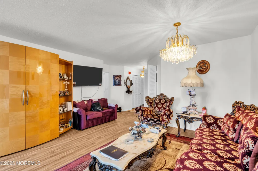 2508 Harmon Cove Tower Secaucus, NJ 07094