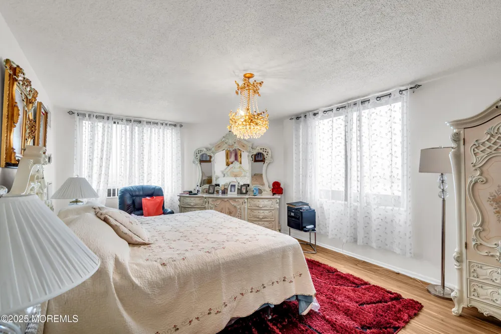 2508 Harmon Cove Tower Secaucus, NJ 07094