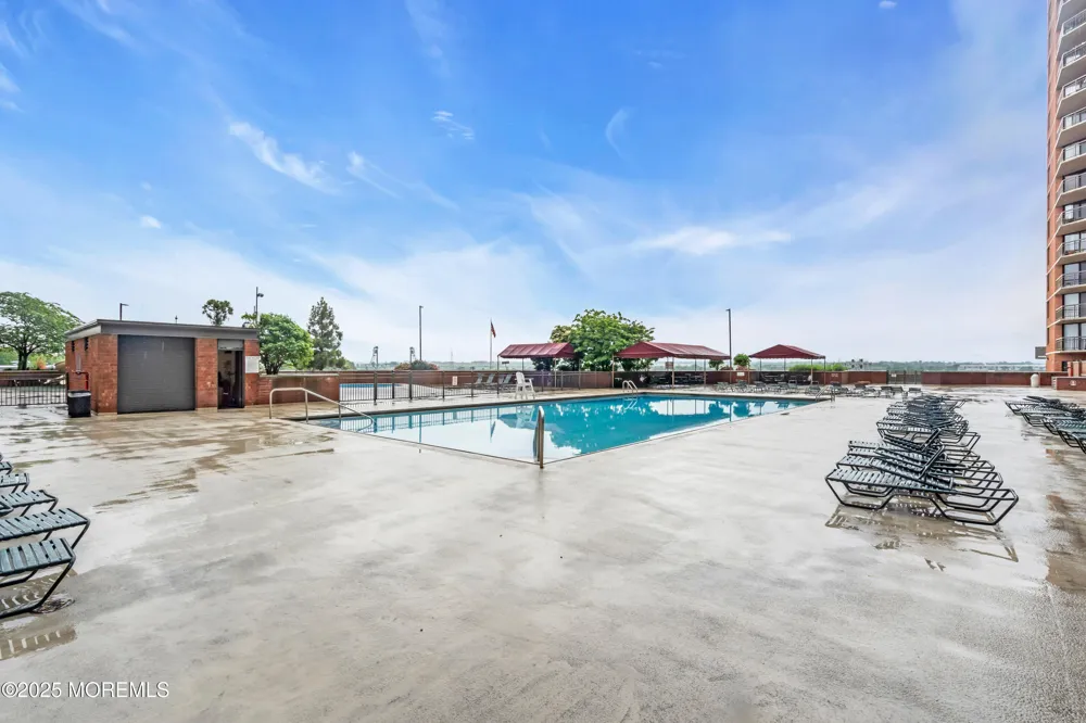 2508 Harmon Cove Tower Secaucus, NJ 07094