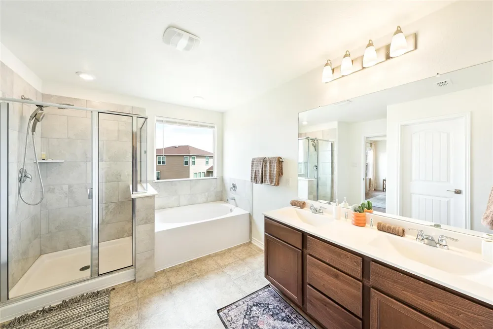 2406 Indian Forest San Antonio, TX 78244