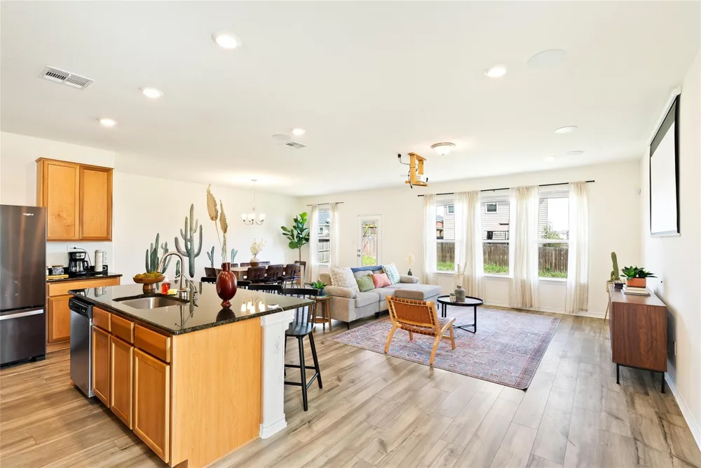2406 Indian Forest San Antonio, TX 78244