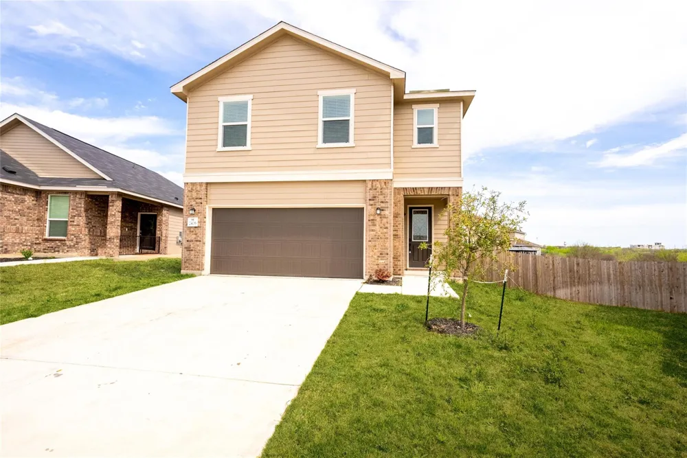 2406 Indian Forest San Antonio, TX 78244
