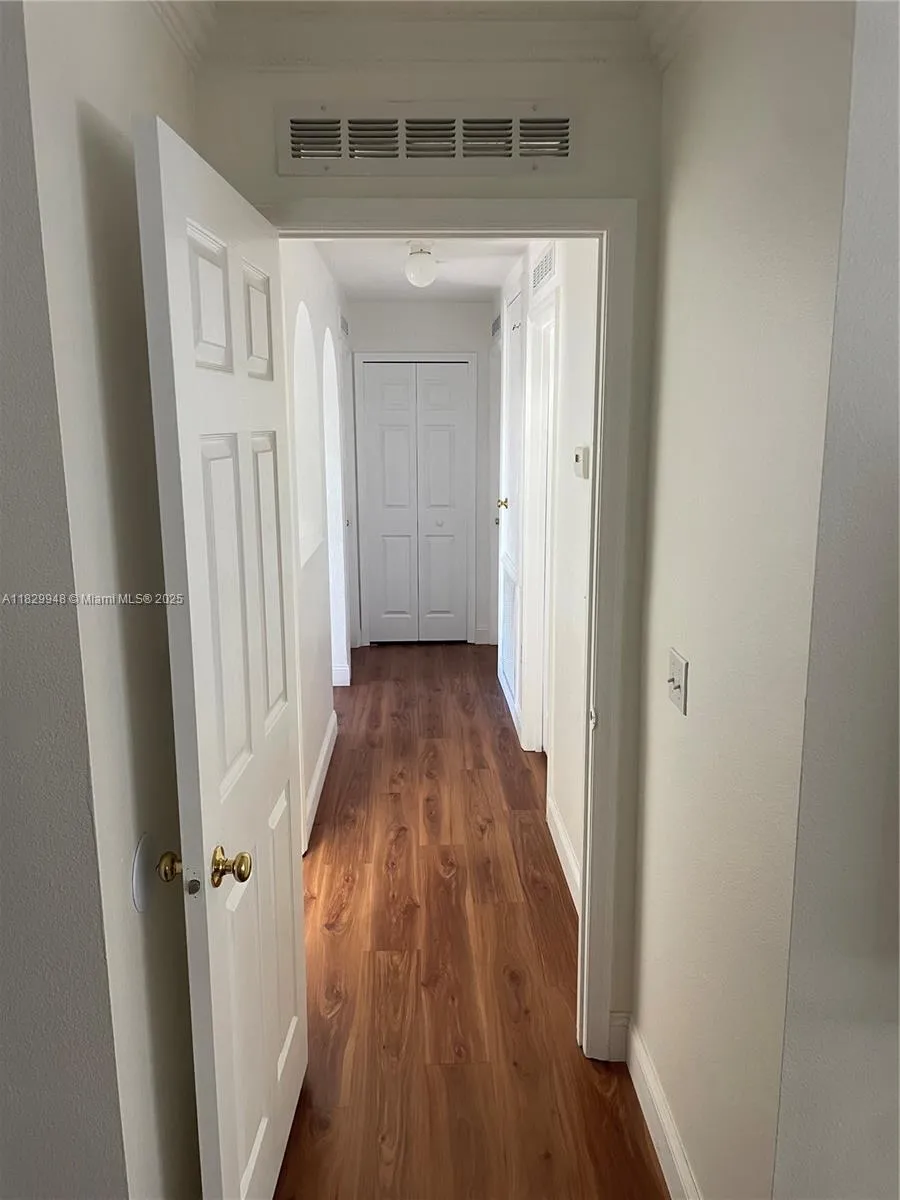 2645 SW 12th Sq SW Vero Beach, FL 32968