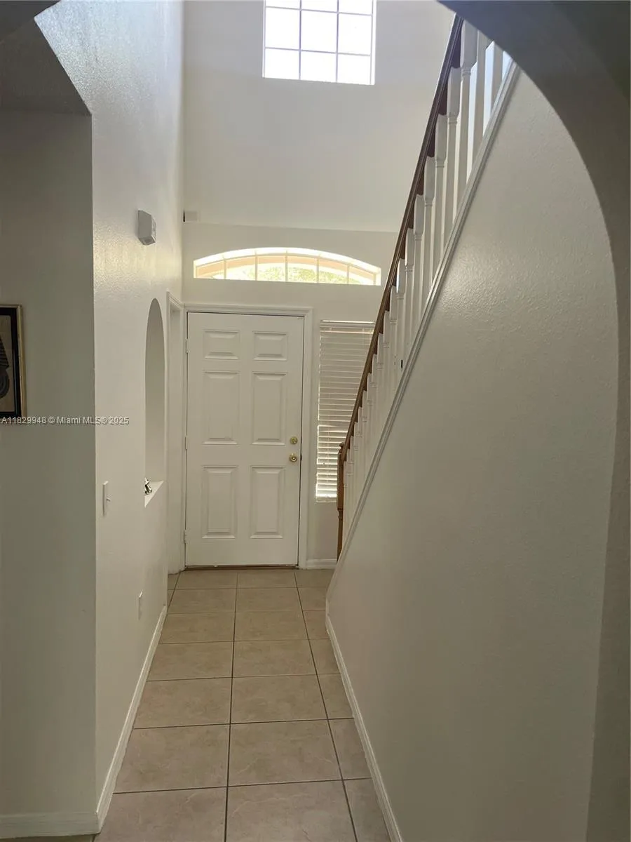 2645 SW 12th Sq SW Vero Beach, FL 32968