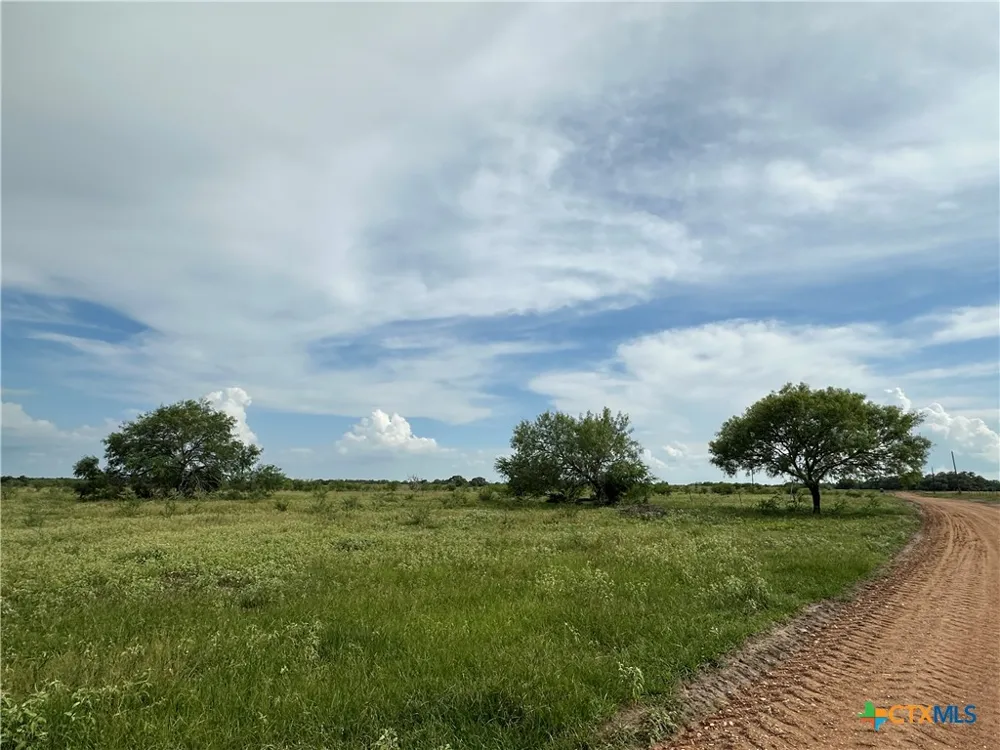 11 Dentler Victoria, TX 77905
