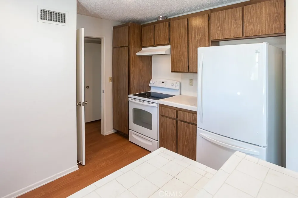 42849 15th Street W #4 Lancaster, CA 93534