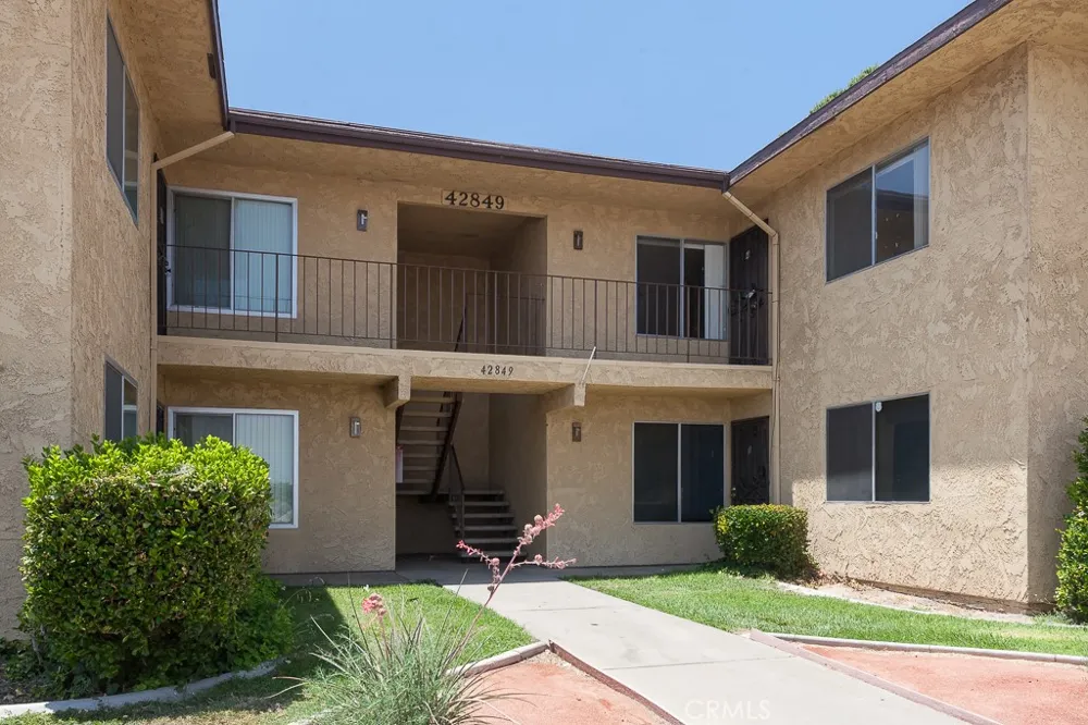 42849 15th Street W #4 Lancaster, CA 93534