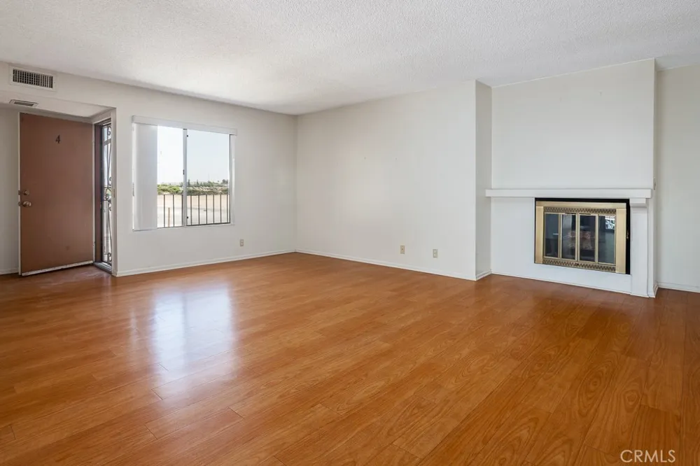 42849 15th Street W #4 Lancaster, CA 93534