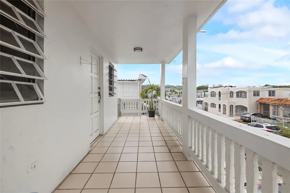 228 CALLE 25 Guaynabo, PR 00969