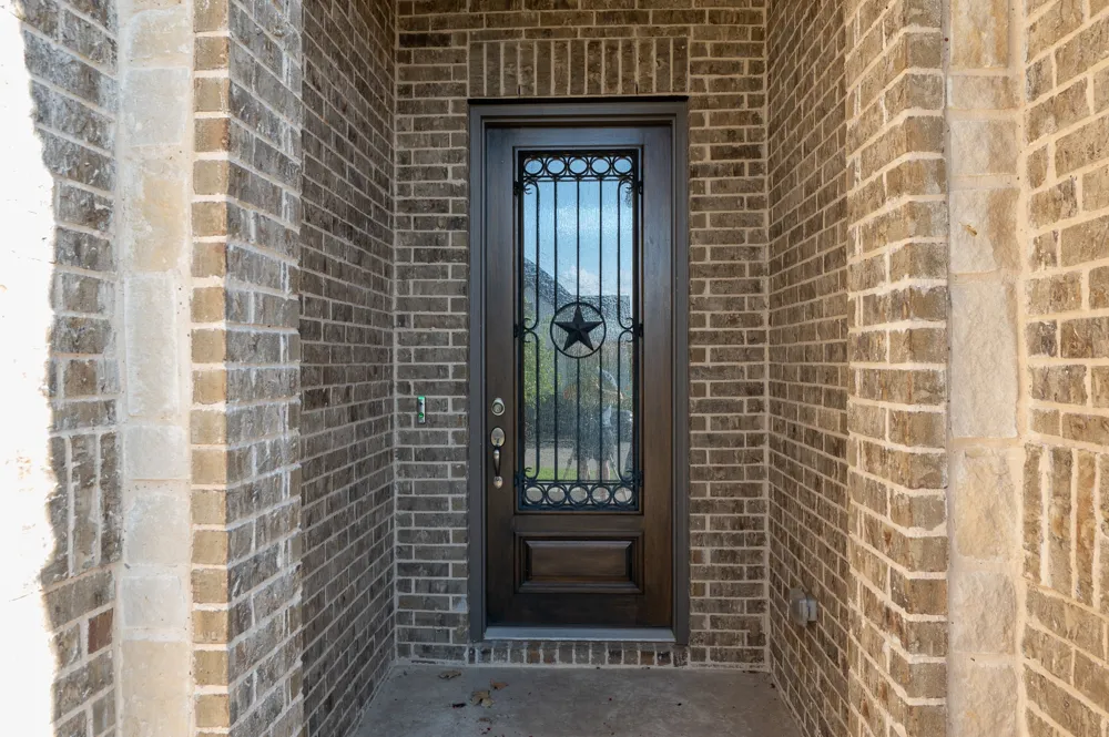 1703 Cedar Bluff Parkway Mansfield, TX 76063