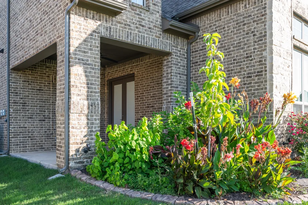 1703 Cedar Bluff Parkway Mansfield, TX 76063