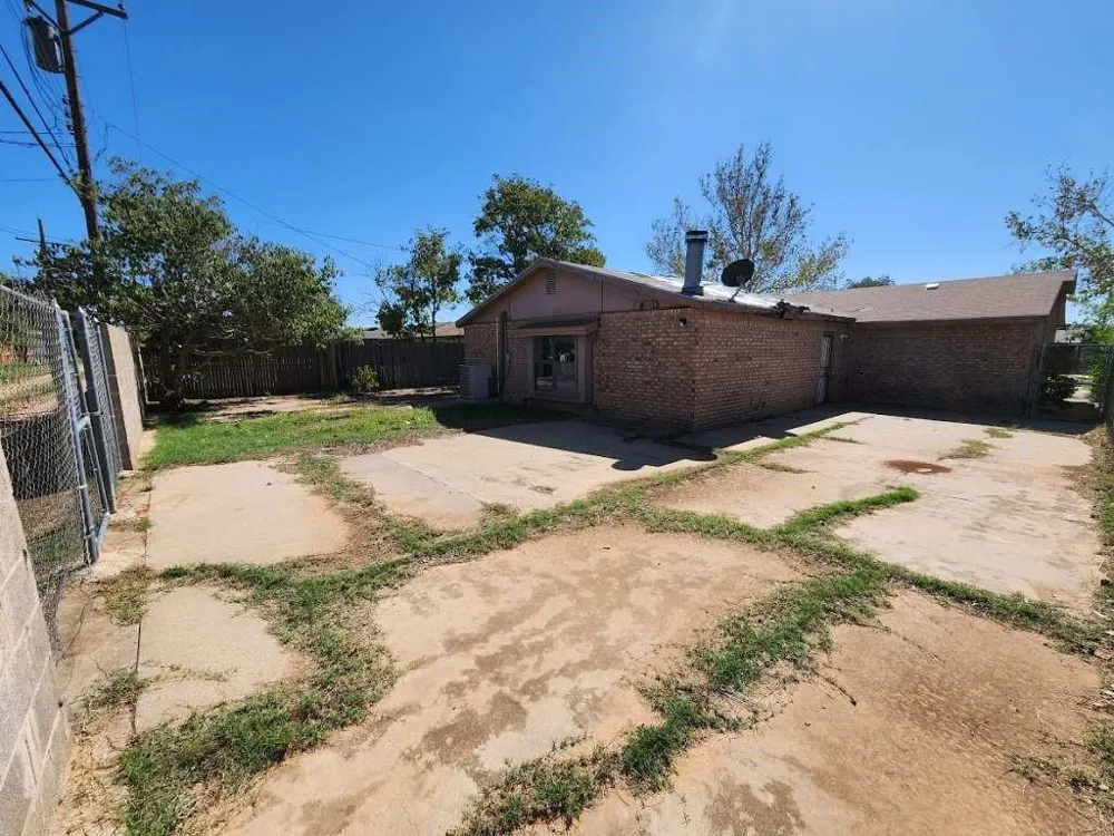 1807 E 1st Street Lubbock, TX 79403