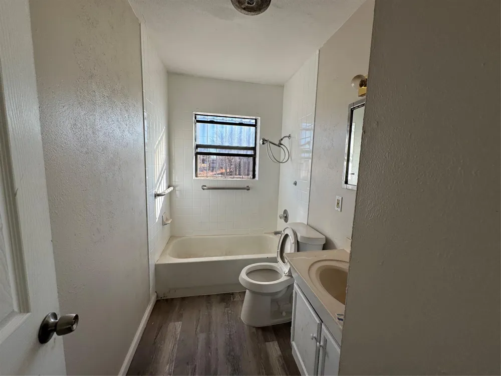 2704 E Colgate Street Lubbock, TX 79403