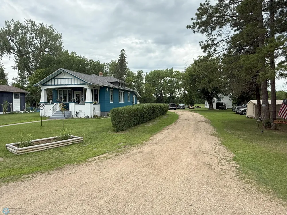 209 Lincoln Avenue NE Twin Valley, MN 56584