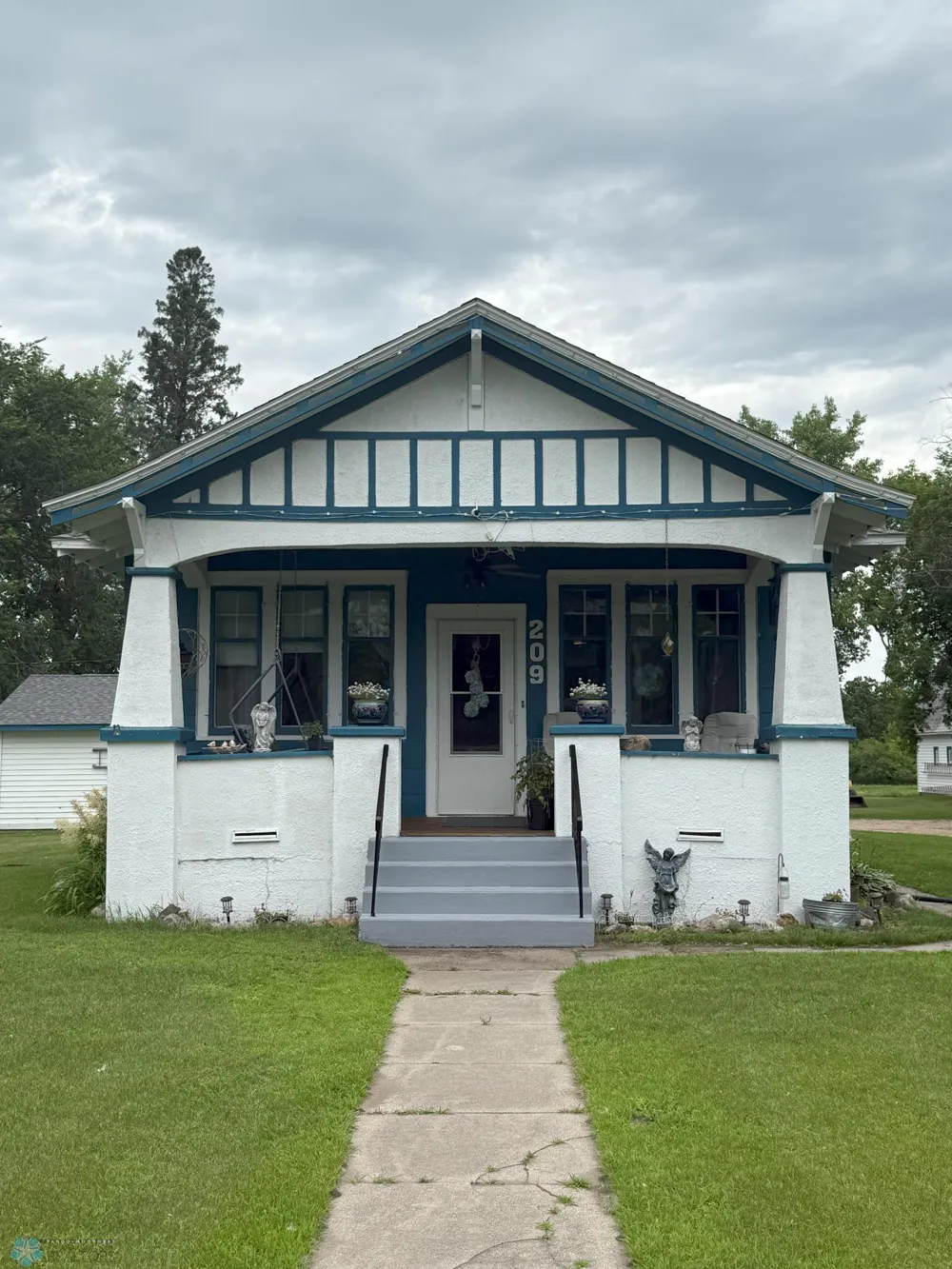 209 Lincoln Avenue NE Twin Valley, MN 56584