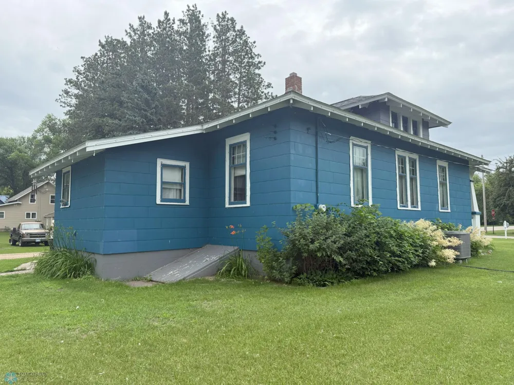 209 Lincoln Avenue NE Twin Valley, MN 56584