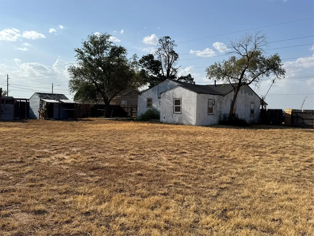 506 E Ursuline Street Lubbock, TX 79403