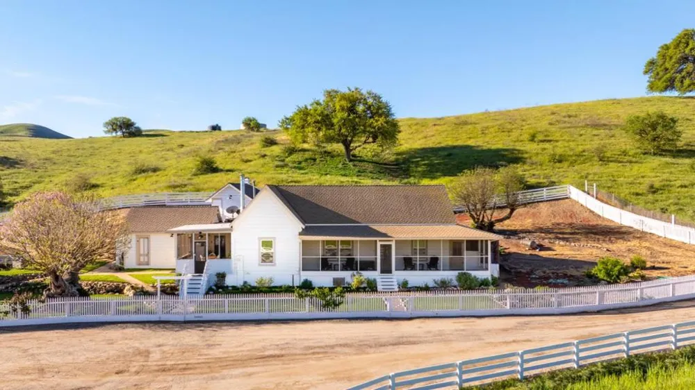 54800 Lonoak Road King City, CA 93930