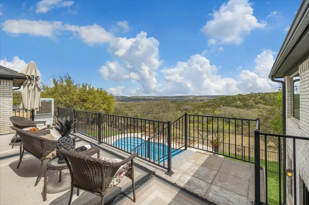 515 Wesley Ridge Drive Spicewood, TX 78669