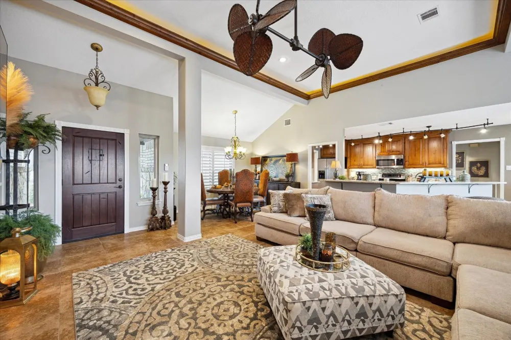 515 Wesley Ridge Drive Spicewood, TX 78669