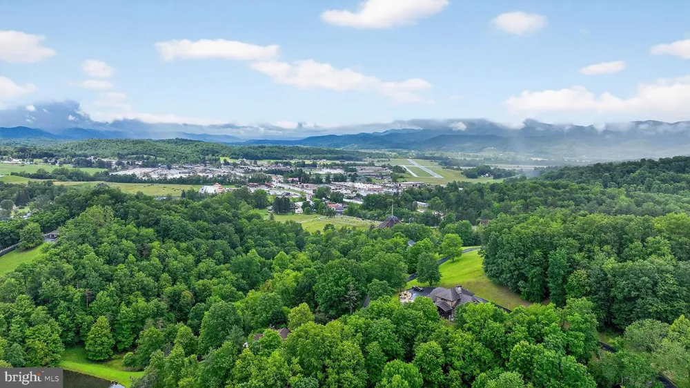 201 WESTRIDGE DRIVE Elkins, WV 26241