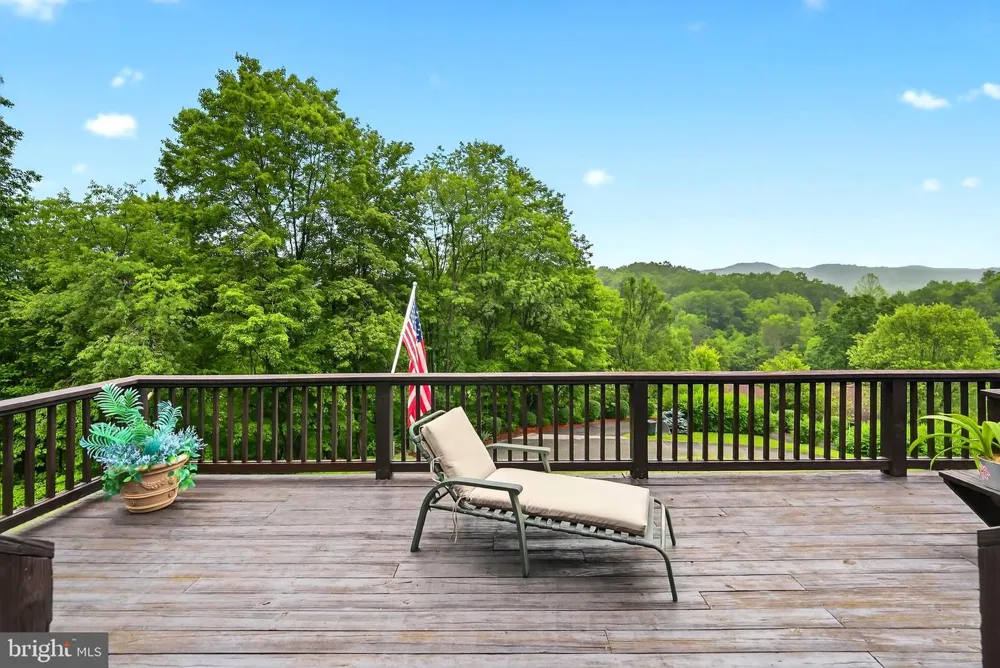 201 WESTRIDGE DRIVE Elkins, WV 26241