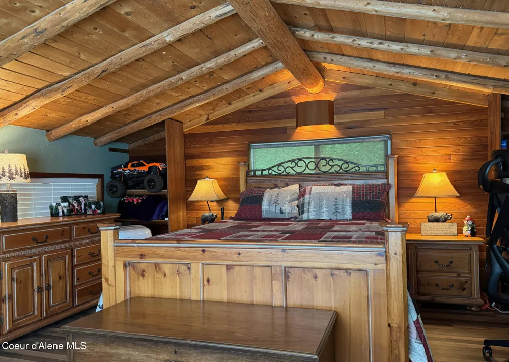 197 Berry Hill Cocolalla, ID 83813
