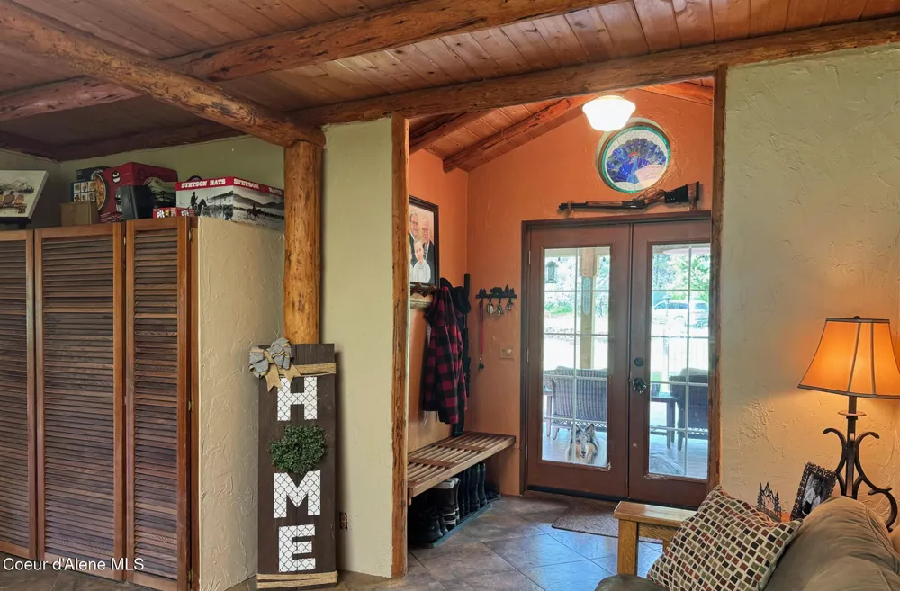 197 Berry Hill Cocolalla, ID 83813