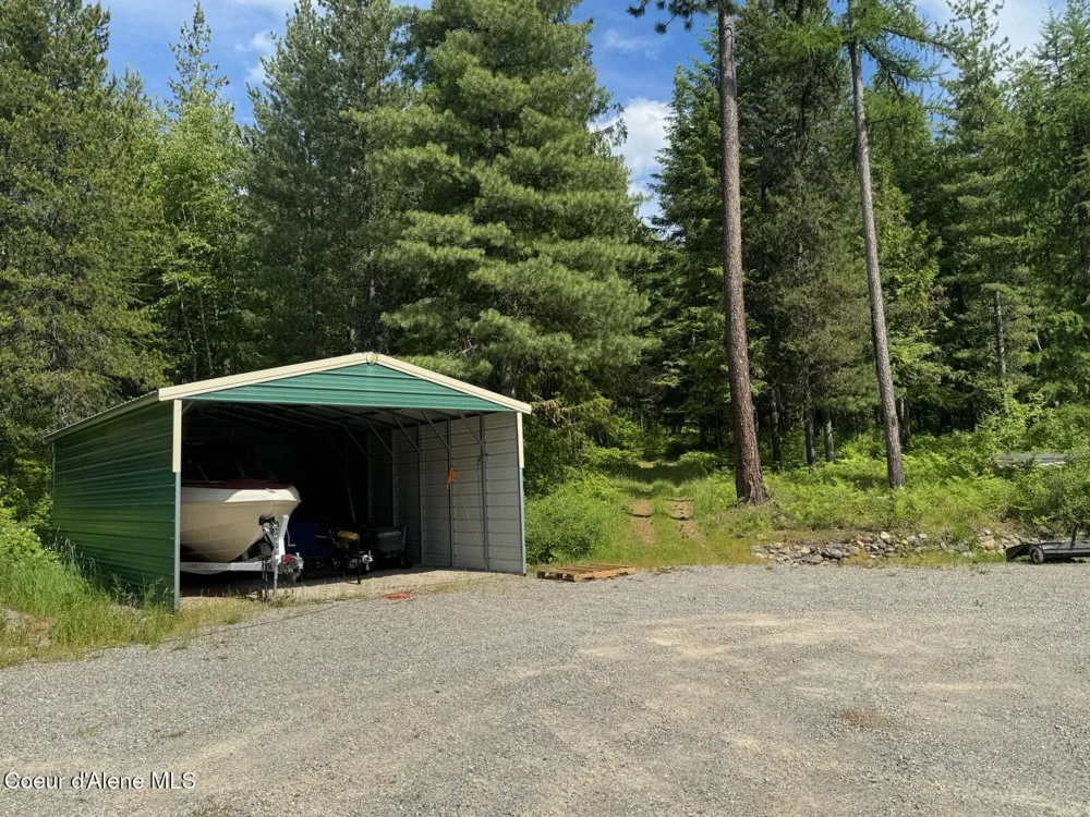 197 Berry Hill Cocolalla, ID 83813