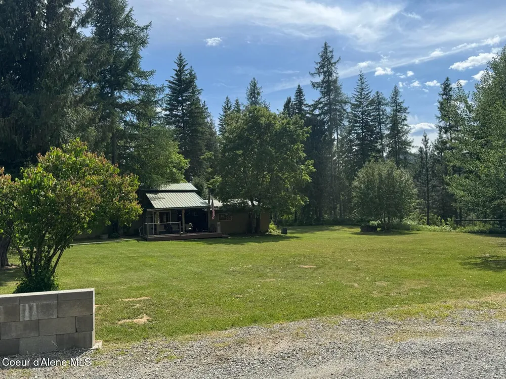 197 Berry Hill Cocolalla, ID 83813